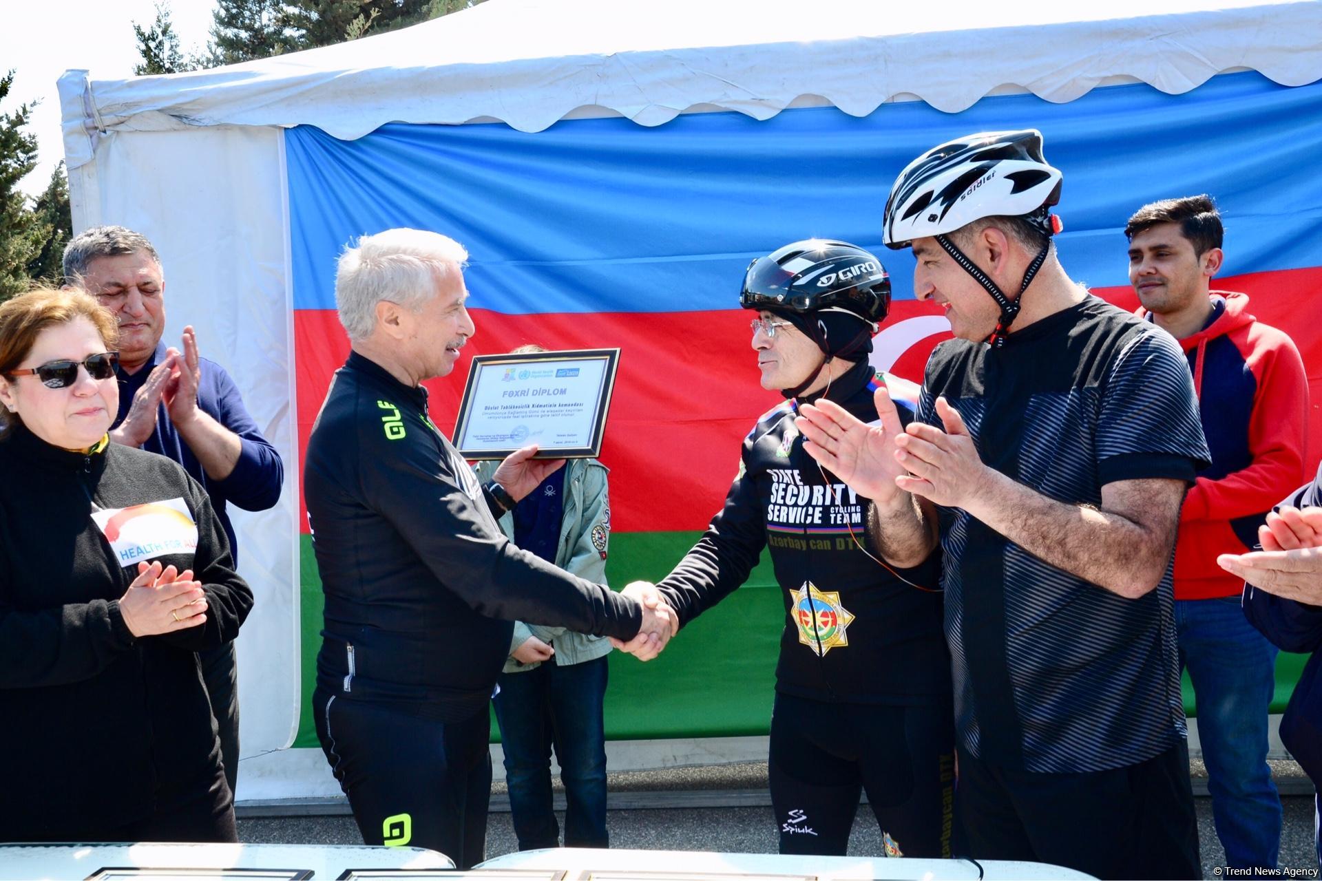В Баку прошел велопробег под девизом «Меньше машин, больше жизни» (ФОТО)