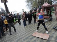 Путешествие в Агдаш: выступление канатоходца и выставка сувениров (ФОТО)