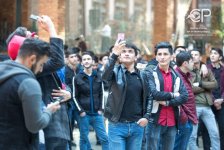 В Баку проведен чемпионат по бумажным самолетикам (ФОТО)