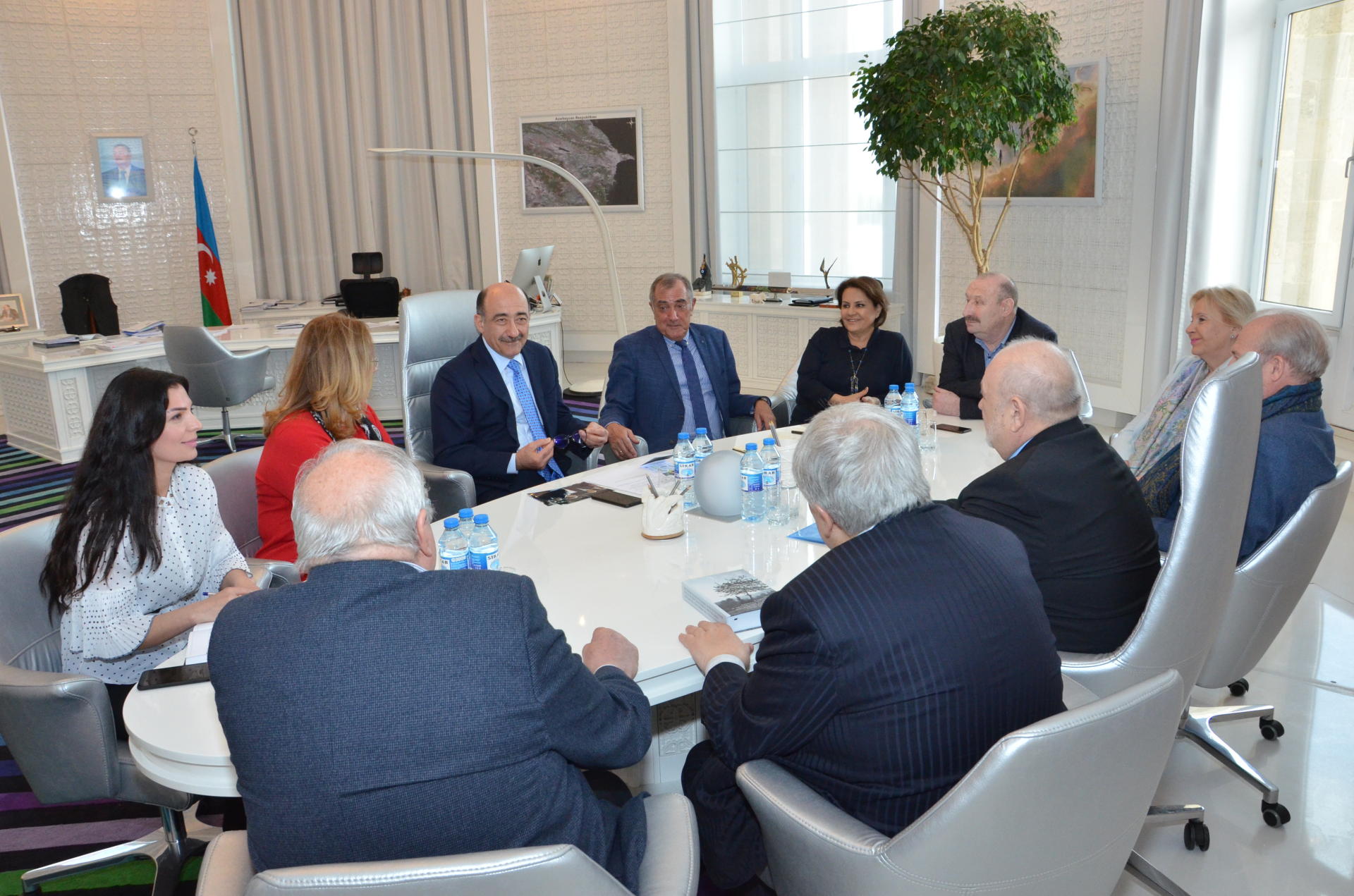 Абульфас Гараев встретился с делегацией ВГИКа (ФОТО)