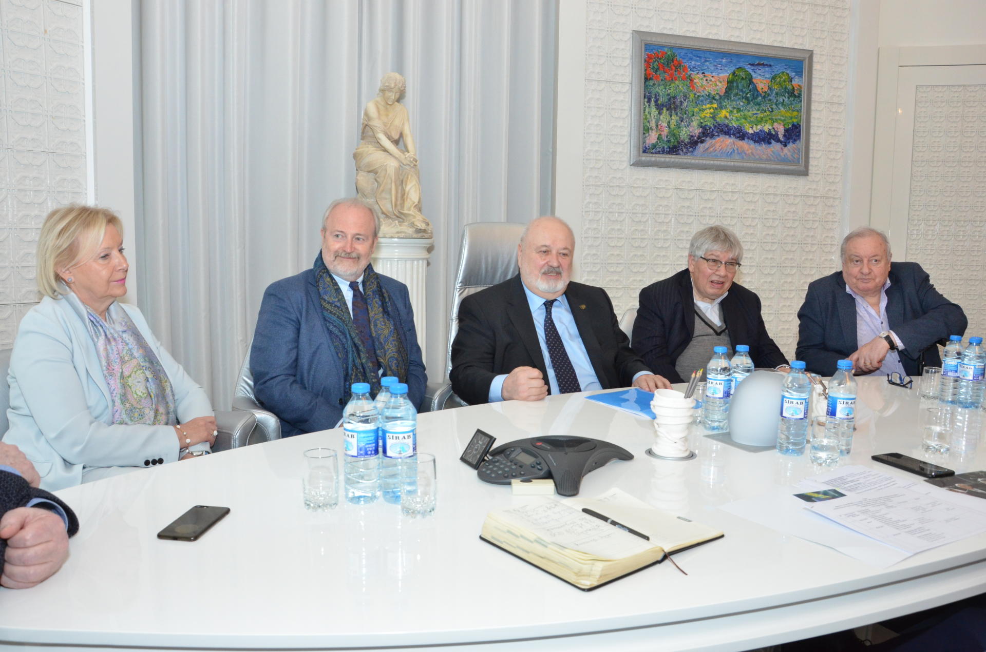 Абульфас Гараев встретился с делегацией ВГИКа (ФОТО)