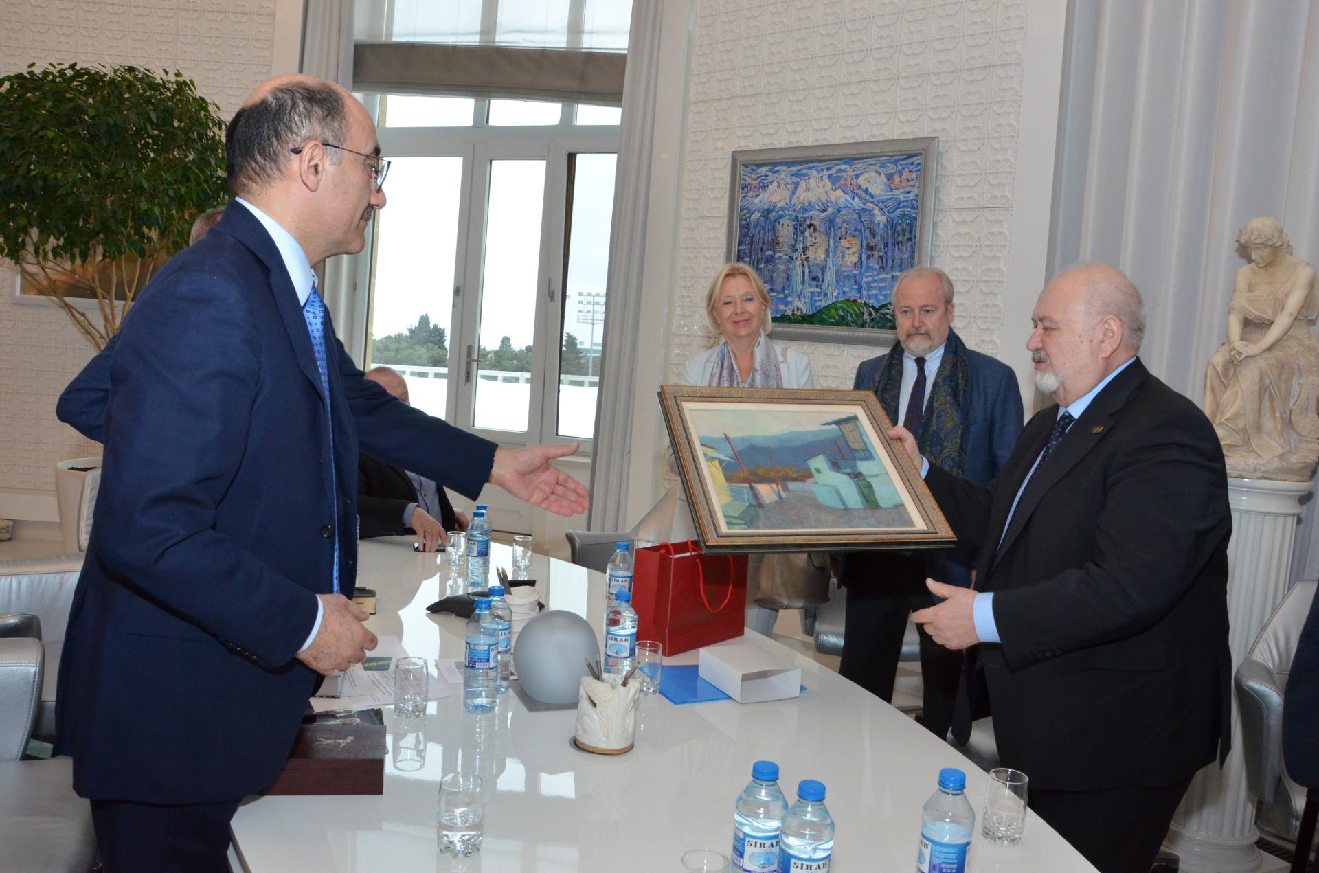 Абульфас Гараев встретился с делегацией ВГИКа (ФОТО)