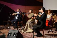 100-летний мугам и теснифы Гаджибабы Гусейнова (ФОТО)