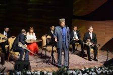 100-летний мугам и теснифы Гаджибабы Гусейнова (ФОТО)