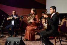 100-летний мугам и теснифы Гаджибабы Гусейнова (ФОТО)