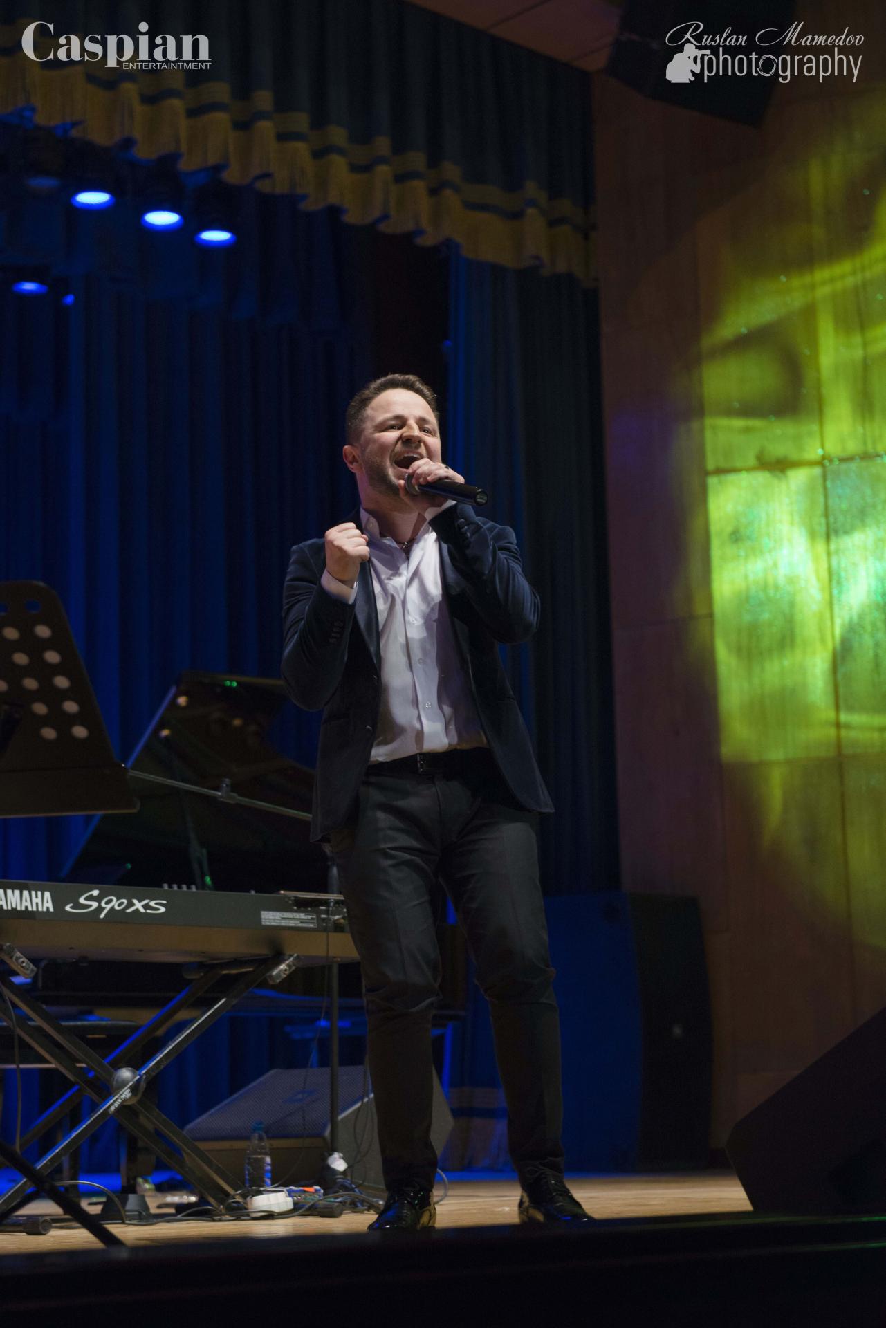 История одной любви Брендона Стоуна в Баку (ВИДЕО, ФОТО)