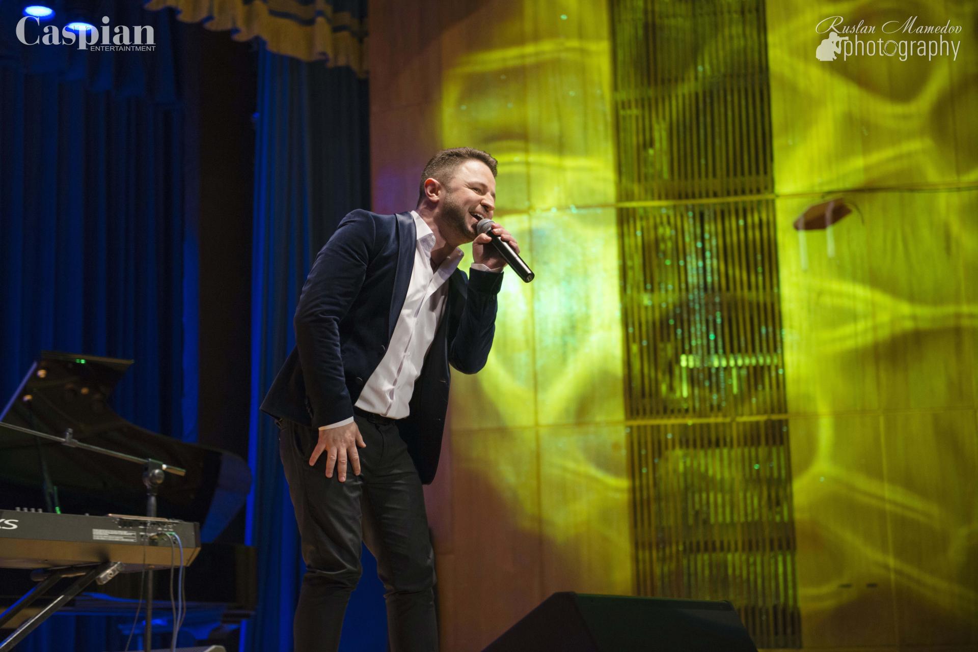 История одной любви Брендона Стоуна в Баку (ВИДЕО, ФОТО)