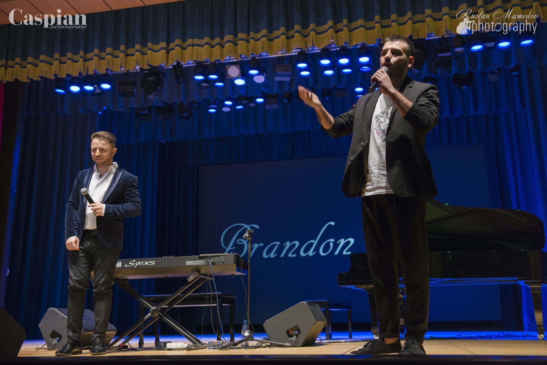 История одной любви Брендона Стоуна в Баку (ВИДЕО, ФОТО)