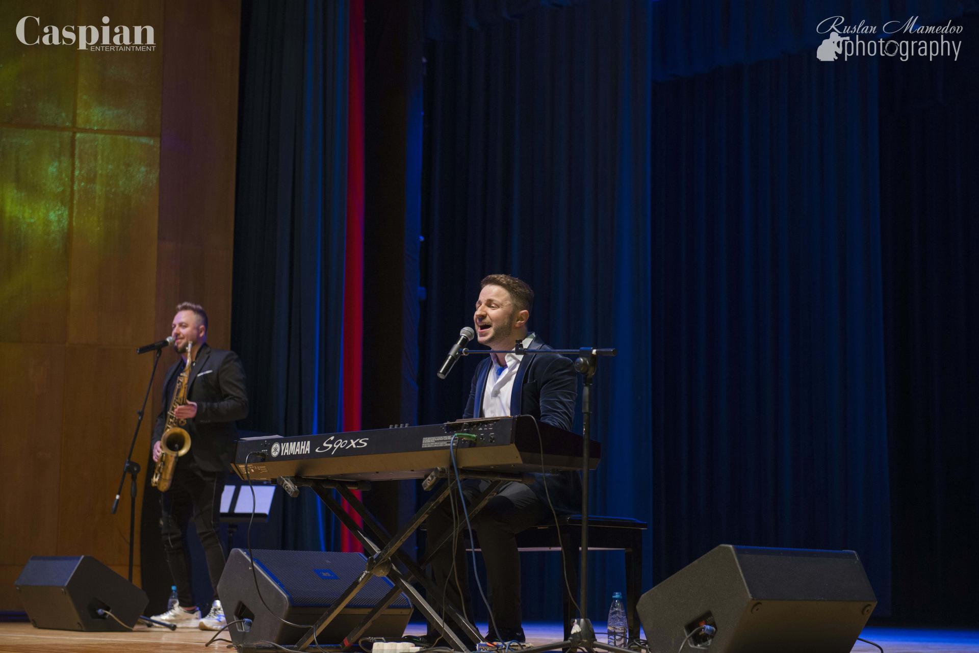 История одной любви Брендона Стоуна в Баку (ВИДЕО, ФОТО)