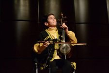 На мосту между Востоком и Западом  (ФОТО)