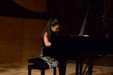 На мосту между Востоком и Западом  (ФОТО)