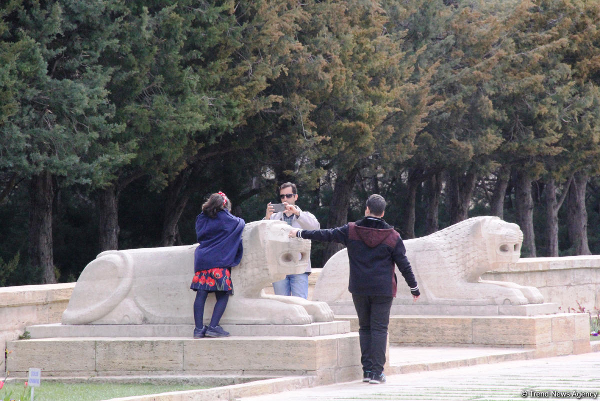 Путешествие в Анкару – могила Мамед Эмина Расулзаде, мавзолей Ататюрка, достопримечательности (ФОТО)