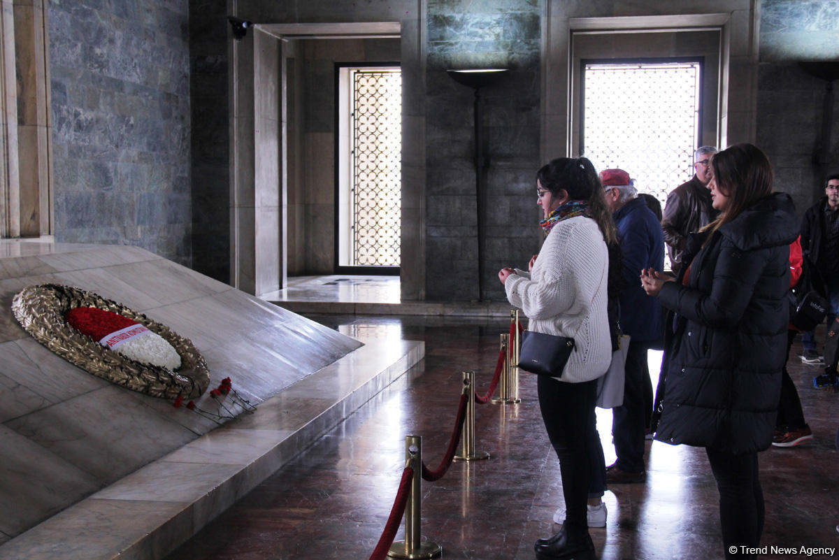 Путешествие в Анкару – могила Мамед Эмина Расулзаде, мавзолей Ататюрка, достопримечательности (ФОТО)
