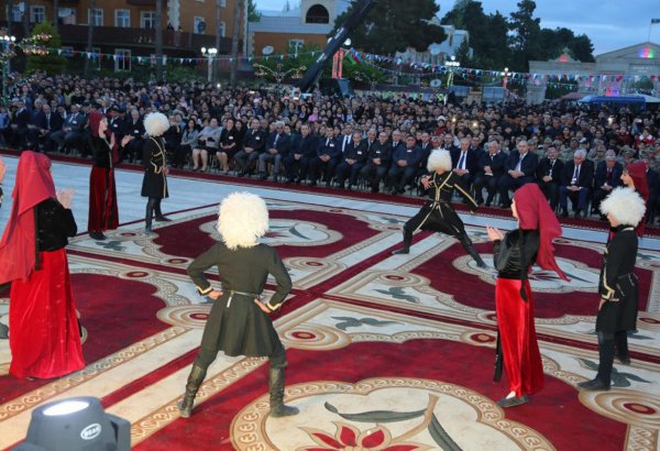 Макеты памятников архитектуры Азербайджана из обыкновенных спичек (ФОТО)