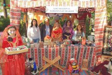 Флаги Азербайджана, Карабахские скакуны и военнослужащие (ФОТО)