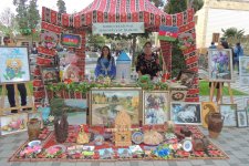 Флаги Азербайджана, Карабахские скакуны и военнослужащие (ФОТО)