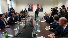 В Азербайджане заложен фундамент завода по производству автобусов (ФОТО)