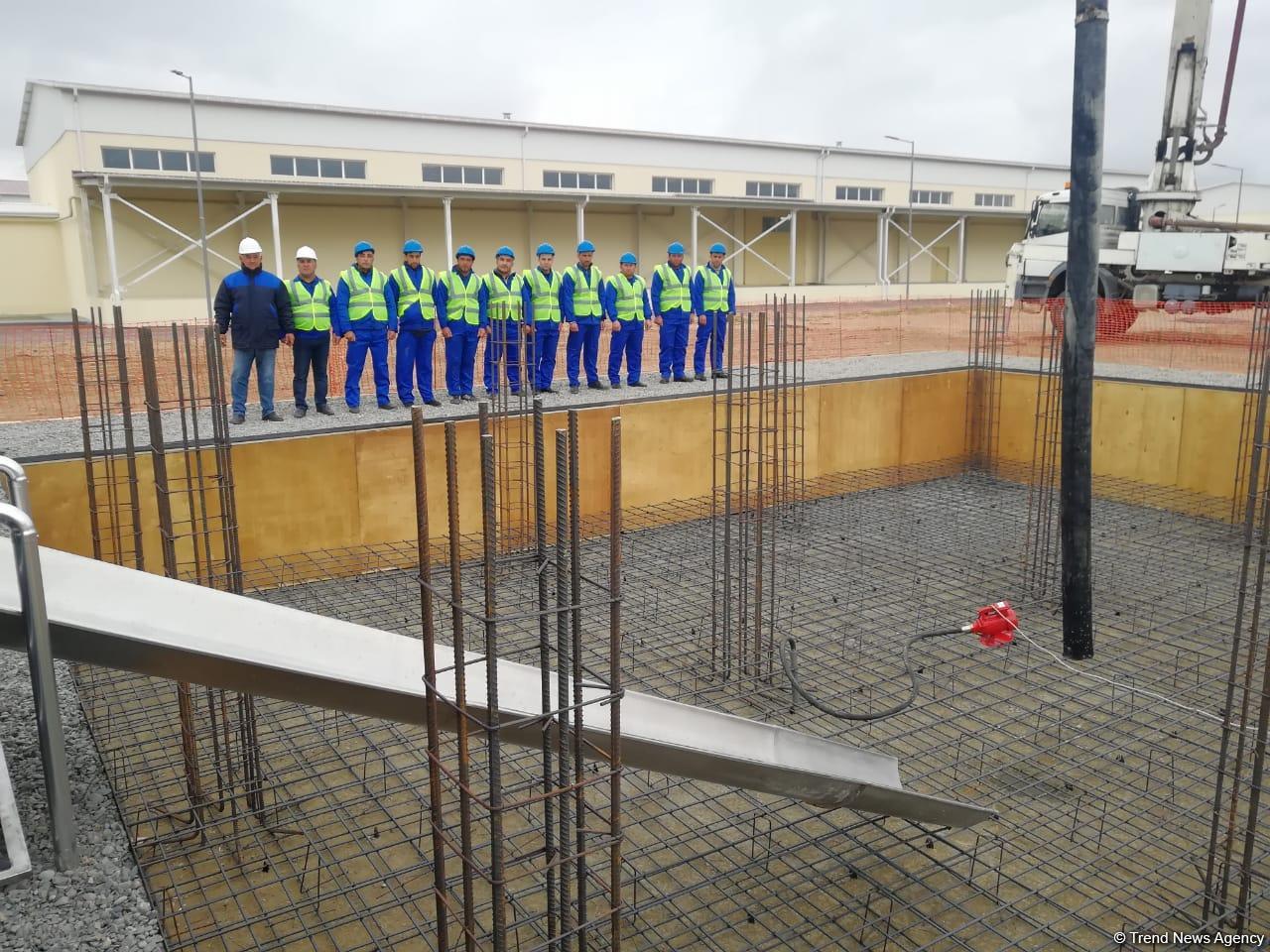 В Азербайджане заложен фундамент завода по производству автобусов (ФОТО)