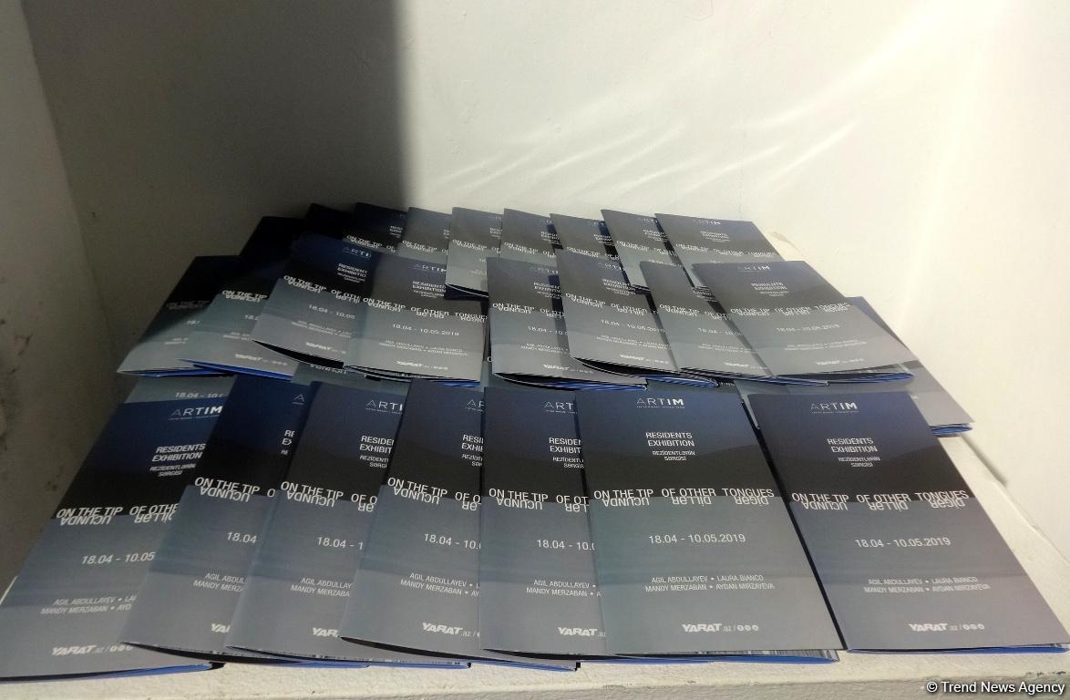 YARAT представил выставку "На кончиках чужих языков" (ФОТО)