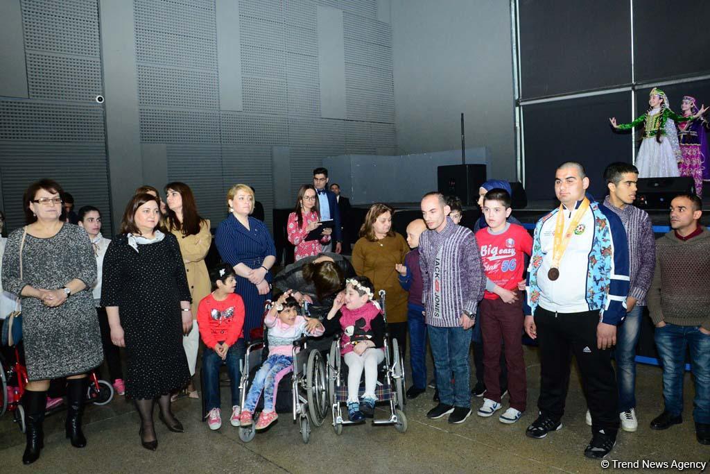 Своим примером они вдохновляют жизнь в других! Весенние радости в Баку (ФОТО)