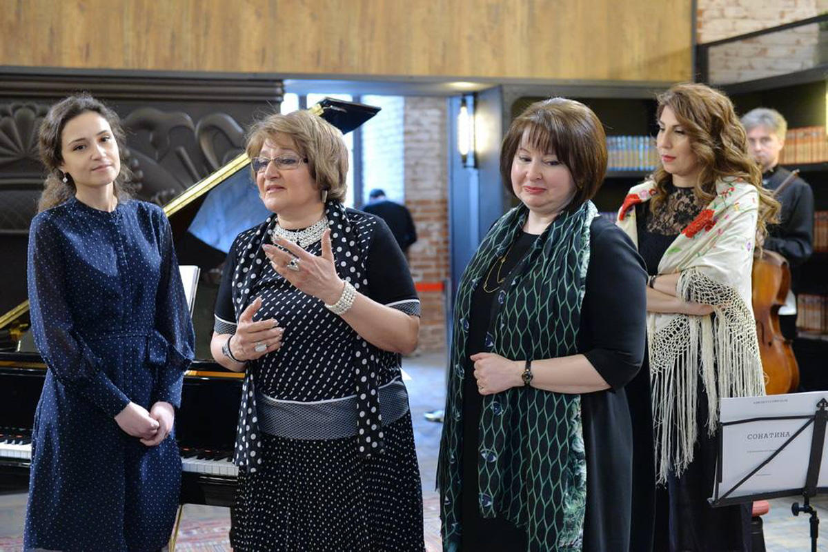 Я родилась с любовью. Адиля Гусейнзаде (ФОТО)