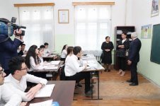 Первый вице-президент Мехрибан Алиева ознакомилась с условиями в яслях-детском саду №229 в Бузовне, в гимназии в Мардакяне и школе №32 Лачинского района (ФОТО) (версия 2)
