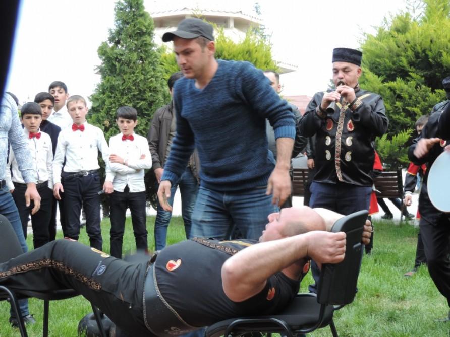 Гусарские бабушки вызвали удивление в Хачмазе (ФОТО)