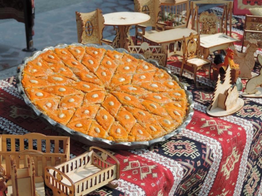 Гусарские бабушки вызвали удивление в Хачмазе (ФОТО)