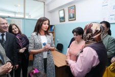 Первый вице-президент Мехрибан Алиева встретилась с вынужденными переселенцами (ФОТО)