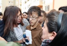 Первый вице-президент Мехрибан Алиева встретилась с вынужденными переселенцами (ФОТО)