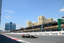 На Гран При Формулы 1 SOCAR Азербайджан стартовали свободные заезды F2 (ФОТО)