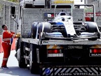 Формула 1 в Баку: Пилот команды Williams  прервал первый свободный заезд (Фото)