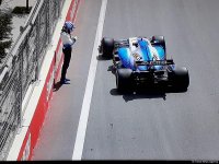 Формула 1 в Баку: Пилот команды Williams  прервал первый свободный заезд (Фото)