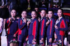 В рамках Кубка мира в Баку состоялась церемония награждения групповых команд по итогам многоборья (ФОТО)