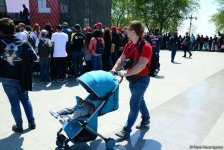 Зрители Гран При Формулы 1 SOCAR Азербайджан совмещают полезное с приятным (ФОТО)