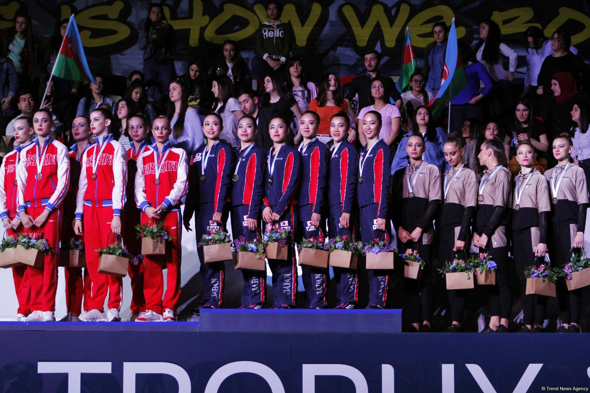 В рамках Кубка мира в Баку состоялась церемония награждения групповых команд по итогам многоборья (ФОТО)