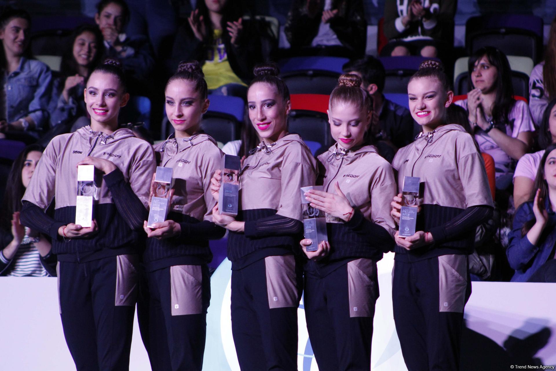 В рамках Кубка мира в Баку состоялась церемония награждения групповых команд по итогам многоборья (ФОТО)