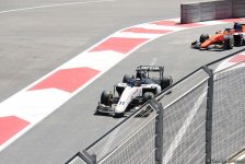 В рамках Гран при Формулы 1 SOCAR Азербайджан стартовала вторая гонка F2 (ФОТО)
