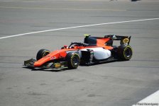 В рамках Гран при Формулы 1 SOCAR Азербайджан стартовала вторая гонка F2 (ФОТО)