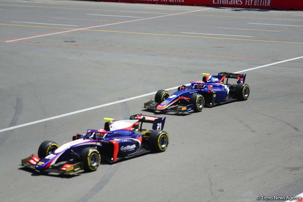 В рамках Гран при Формулы 1 SOCAR Азербайджан стартовала вторая гонка F2 (ФОТО)