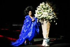 Феерическое шоу экстравагантной Эльзы Сеидджахан поразило масштабом (ВИДЕО, ФОТО)