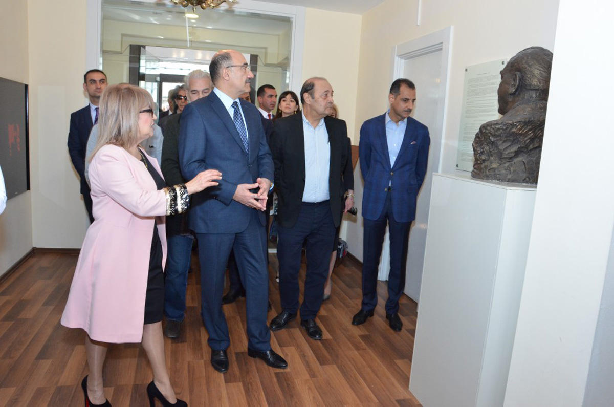 В Баку после ремонта открылся Музей Азима Азимзаде (ФОТО)