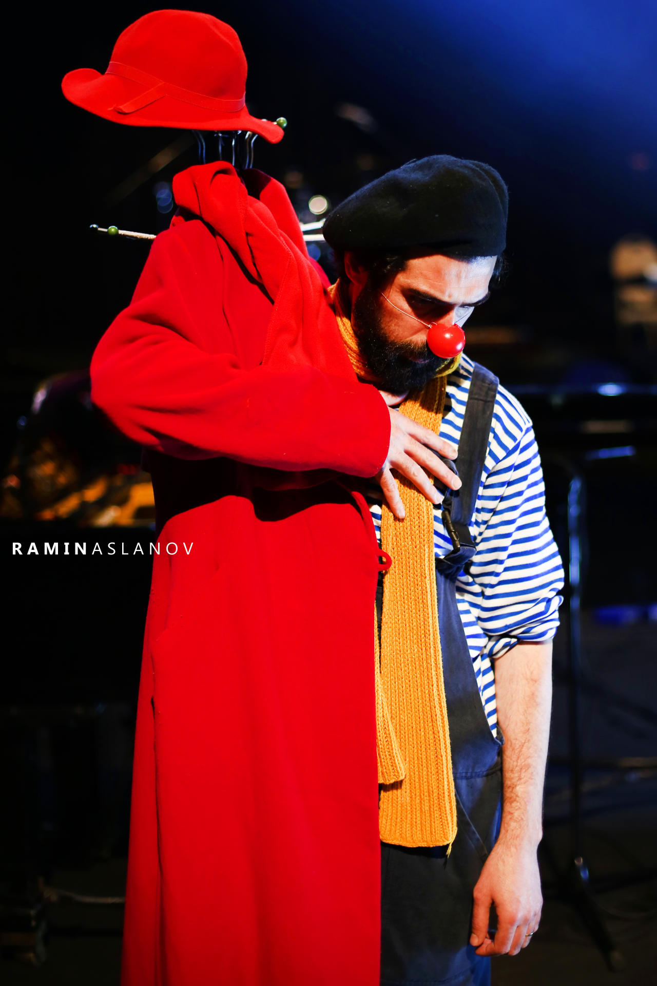 Феерическое шоу экстравагантной Эльзы Сеидджахан поразило масштабом (ВИДЕО, ФОТО)