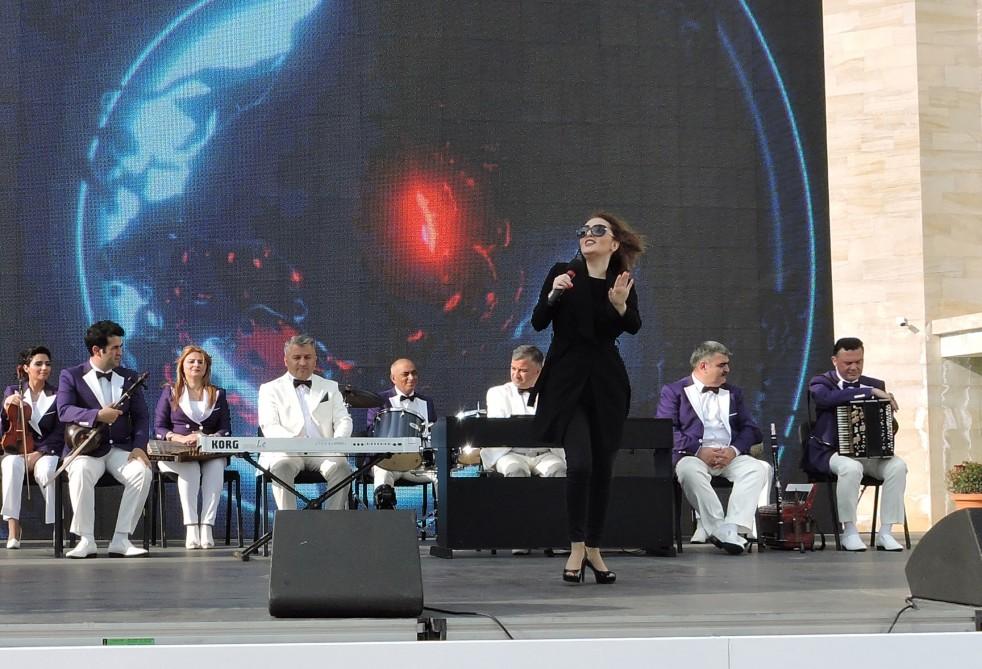 Фонд Гейдара Алиева организовал в Шеки очередную концертную программу (ФОТО)