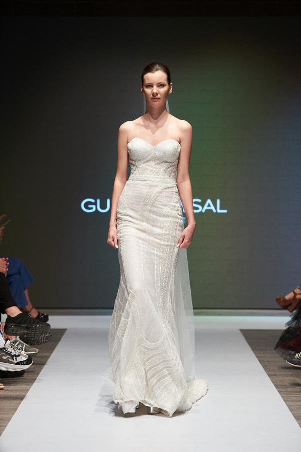 Готическое настроение на Azerbaijan Fashion Week (ФОТО)