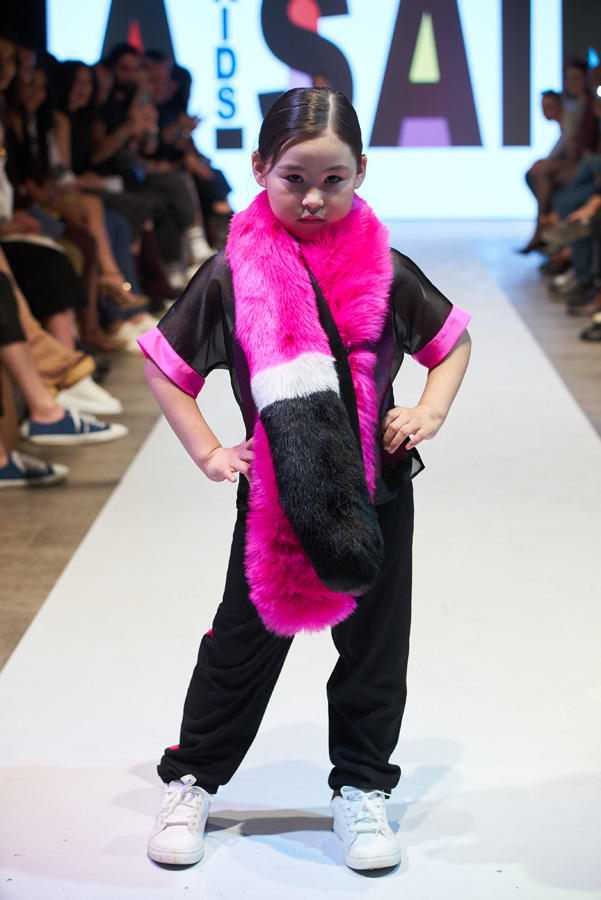 Готическое настроение на Azerbaijan Fashion Week (ФОТО)