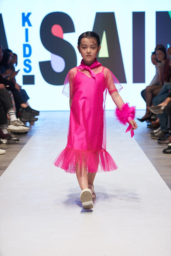 Готическое настроение на Azerbaijan Fashion Week (ФОТО)