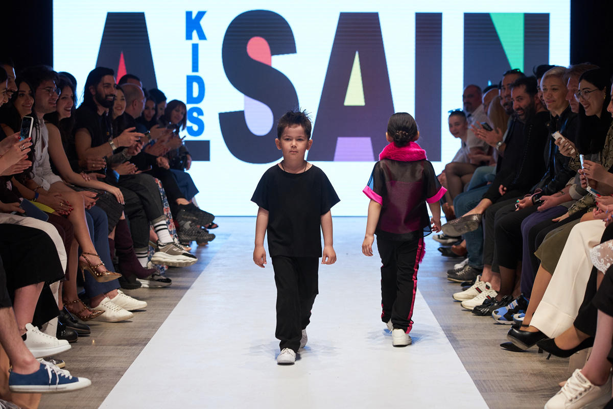 Готическое настроение на Azerbaijan Fashion Week (ФОТО)