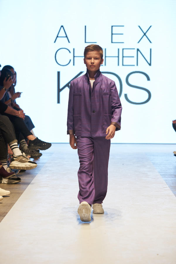 Готическое настроение на Azerbaijan Fashion Week (ФОТО)