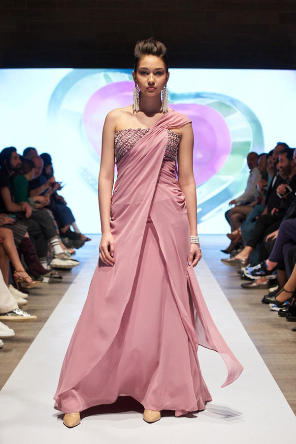 Готическое настроение на Azerbaijan Fashion Week (ФОТО)